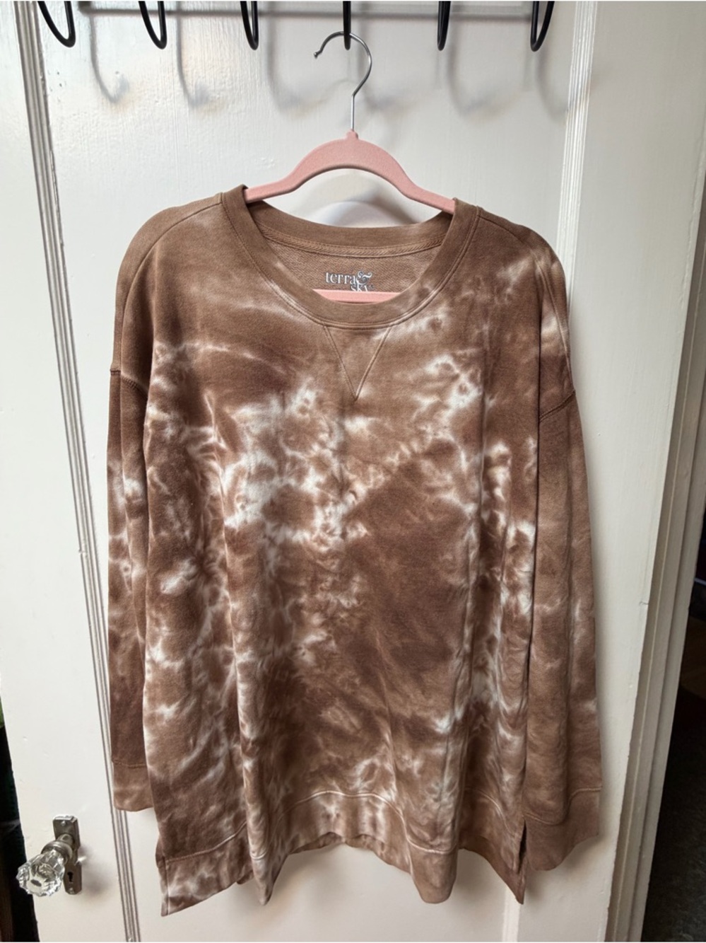 Terra & Sky Brown Tie-Dye Sweatshirt